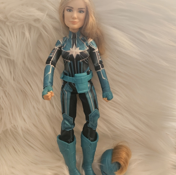 Captain America Starforce Doll - Picture 5 of 8